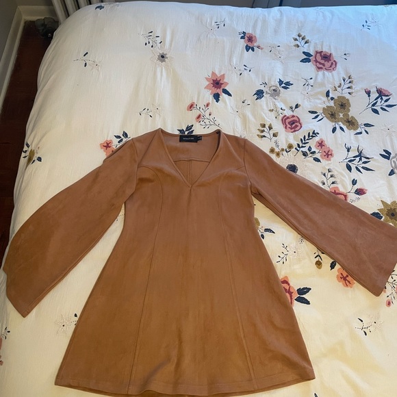 Minkpink truth potion faux suede bell sleeve mini dress size S - Picture 2 of 4